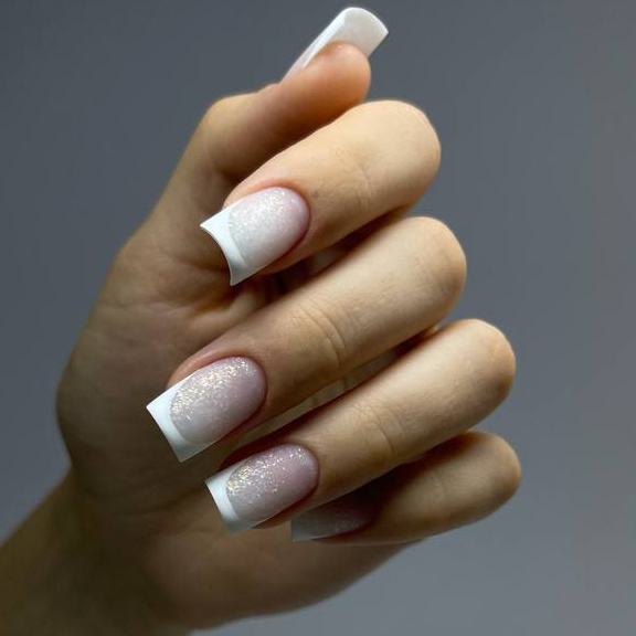 Наращивание ногтей 1-2 / Extensiile de unghii 1-2 — Center Nails